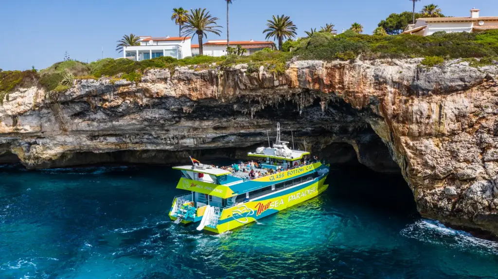 Paseo en barco por el este de Mallorca